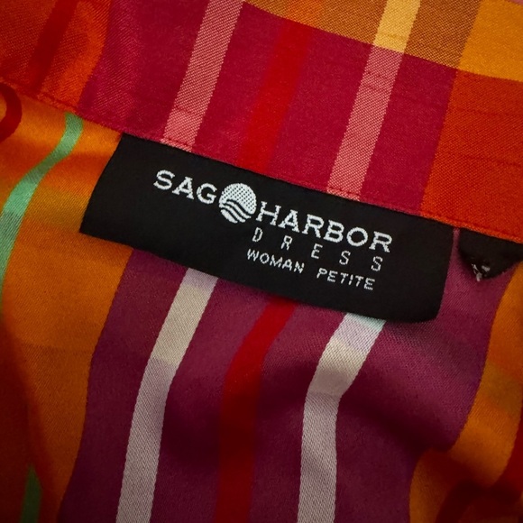 Sag Harbor Dress Women’s Petite Plaid Short Sleeve Button-Up Shirt - Pre-Owned - Picture 3 of 3